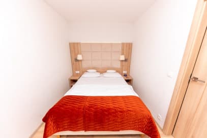 Blue Mountain- zarabia 47 164,04 netto rocznie 6