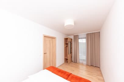 Blue Mountain- zarabia 47 164,04 netto rocznie 8