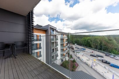 Blue Mountain- zarabia 47 164,04 netto rocznie 11